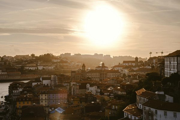Peut-on trouver une maison de vacances en Irlande avec des cours de musique traditionnelle et des visites de pubs ?